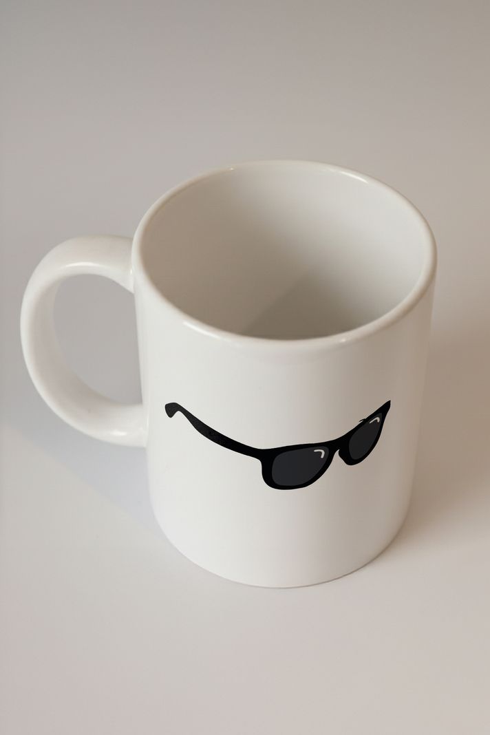 Gözlük Desenli Kupa