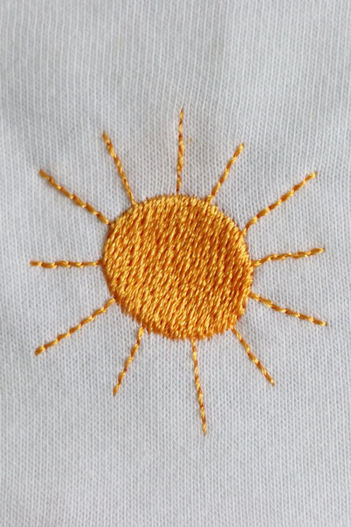 Güneş Desenli Nakış Tişört - Sevgililer Günü Çift Tişörtleri