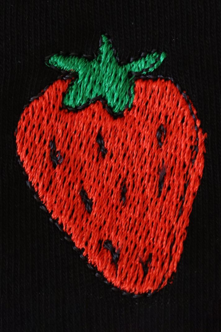 Çilek Desenli Siyah Nakış Bisiklet Yaka Sweatshirt