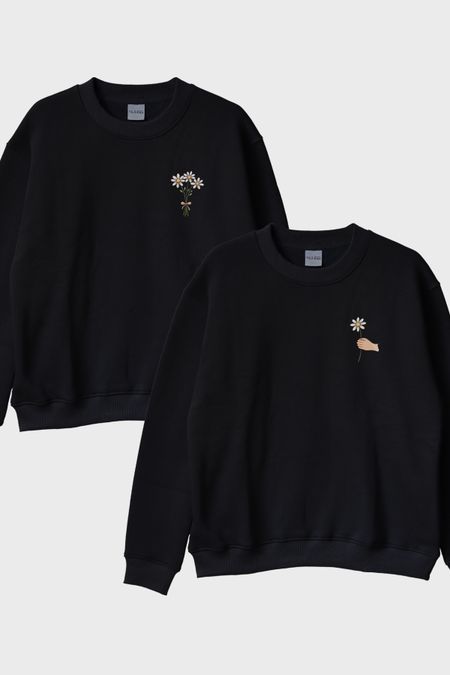 Papatya Desenli Siyah Bisiklet Yaka Sweatshirt