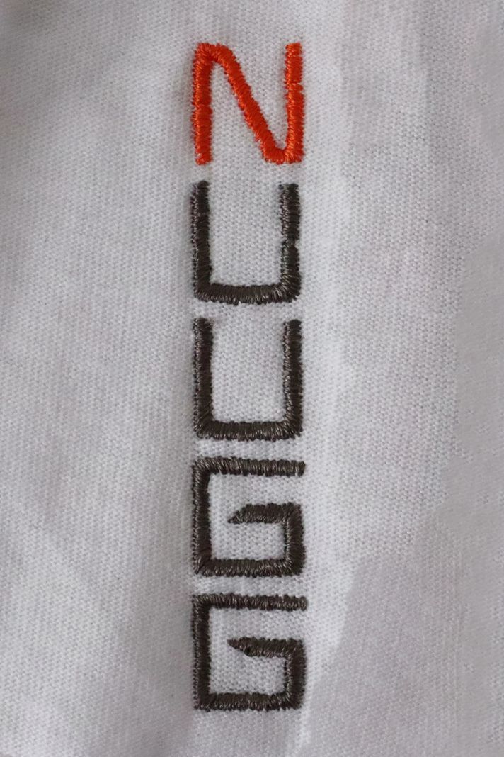 NUUGG Dikey Logo Nakışlı Tişört