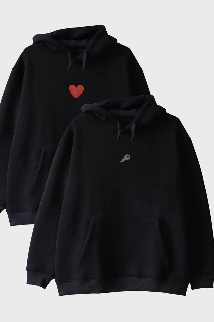 Anahtar ve Kalpli Kilit Desenli Çift Tişörtleri