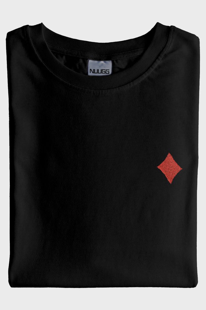 Kırmızı Karo Desenli Siyah Tişört