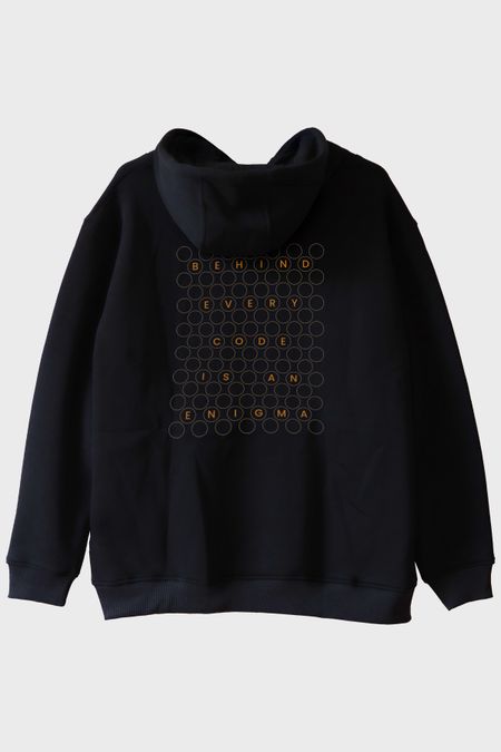 Behind Every Code is an Enigma Baskılı Siyah Hoodie