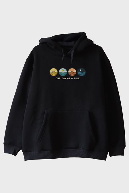 One Day at a Time Siyah Hoodie