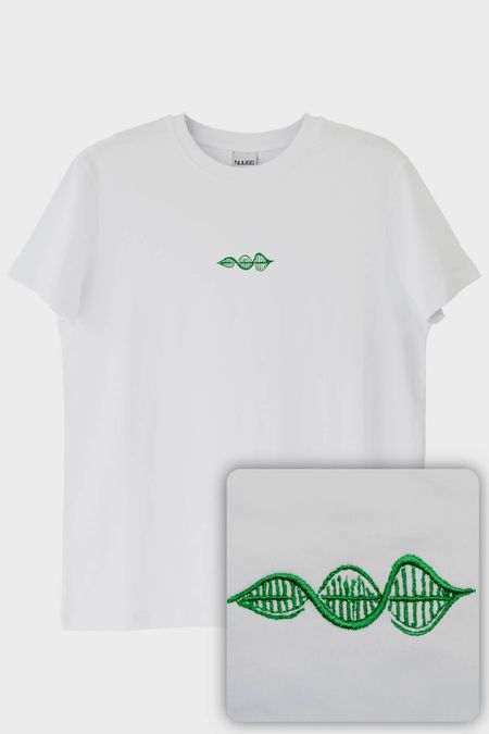 Yeşil DNA Nakışlı Tişört - Bilim ve Genetiğin Sembolü