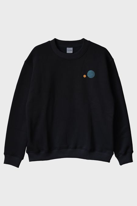Sessiz Evren Siyah Bisiklet Yaka Sweatshirt