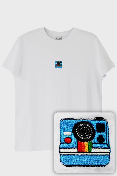 Polaroid Kamera Desenli Nakış Tişört