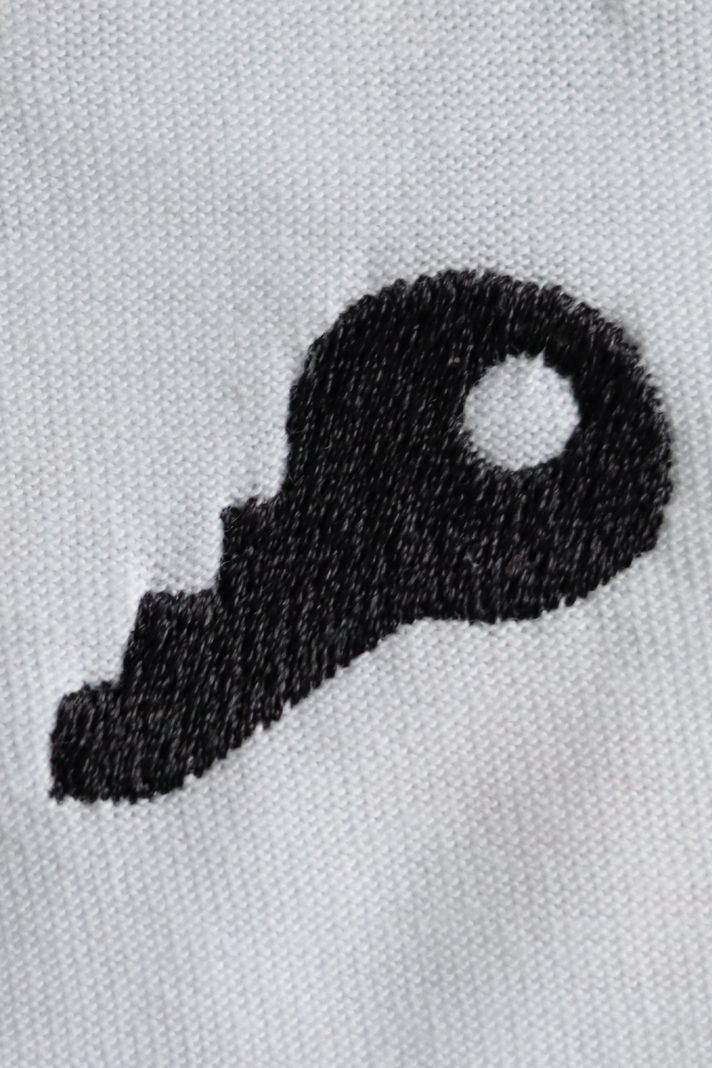 Siyah Anahtar Nakışlı Tişört - Minimalist Sevgili Kombini