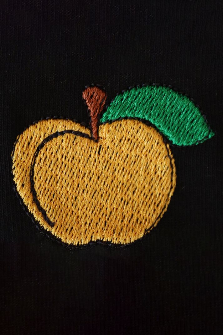 Sarı Elma Desenli Siyah Nakış Tişört