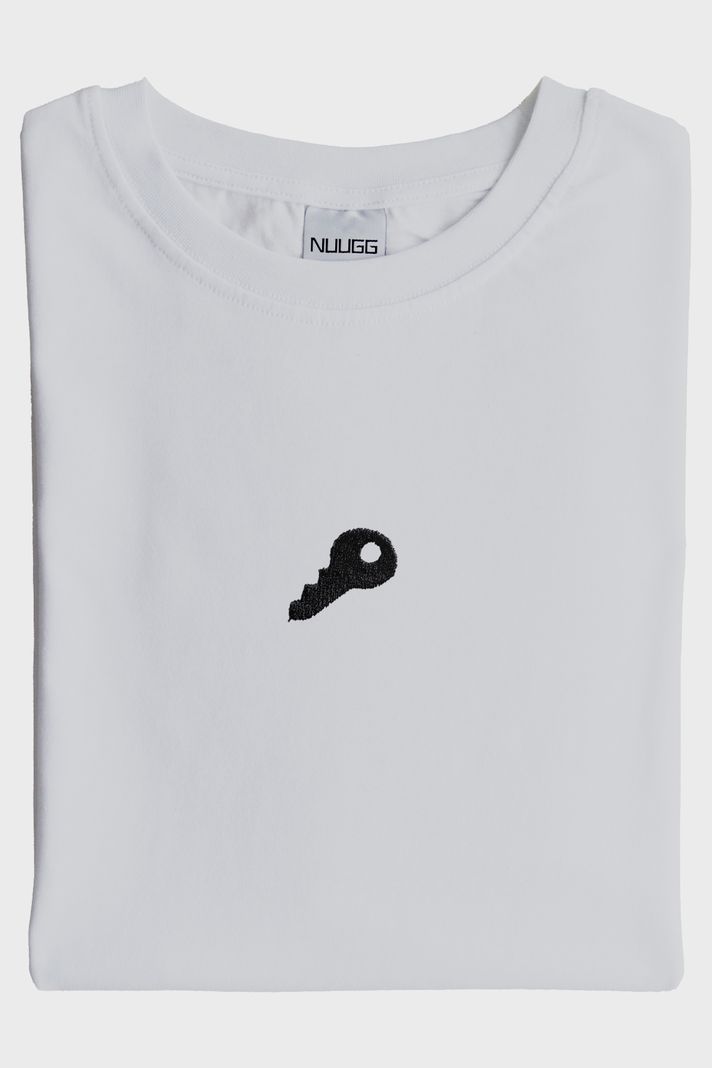 Siyah Anahtar Nakışlı Tişört - Minimalist Sevgili Kombini