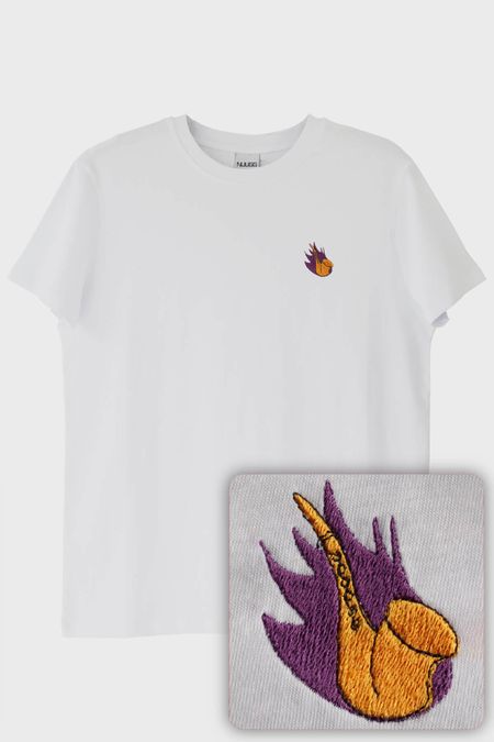 Mor Alevli Saksafon Nakışlı Müzik T-Shirt