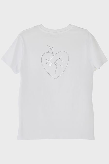 Gövde Kalp Desenli Nakış Tişört - Sevgililer Günü Hediyesi