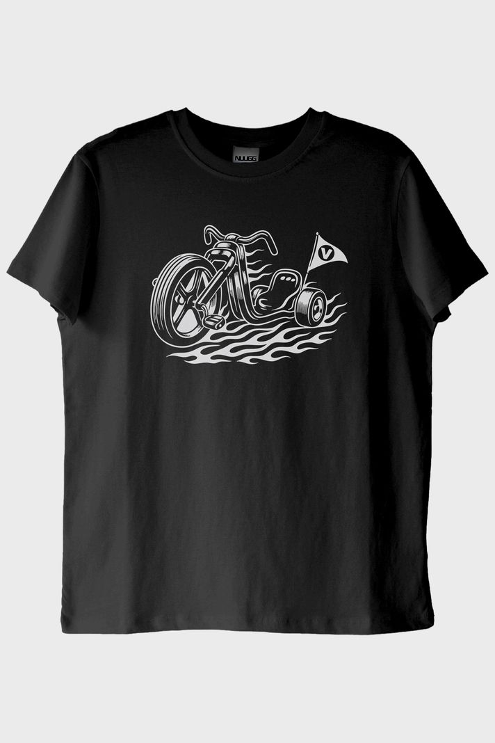 Motorlu Bayrak Tasarımlı Biker Siyah Tişört