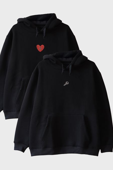 Anahtar ve Kalpli Kilit Desenli Çift Tişörtleri