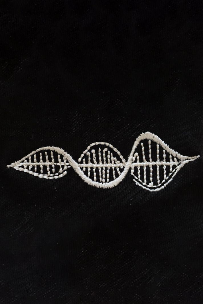 Beyaz DNA Nakışlı Hoodie