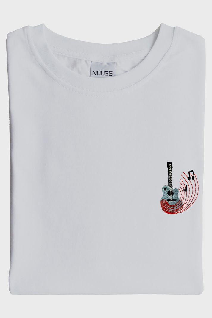 Gitar Notalı Nakış Müzik T-Shirt