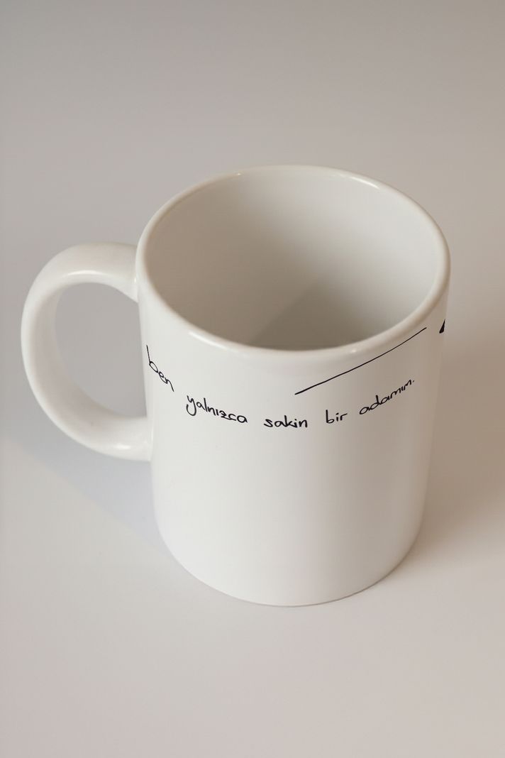 Sakin Adam Yazılı Kupa