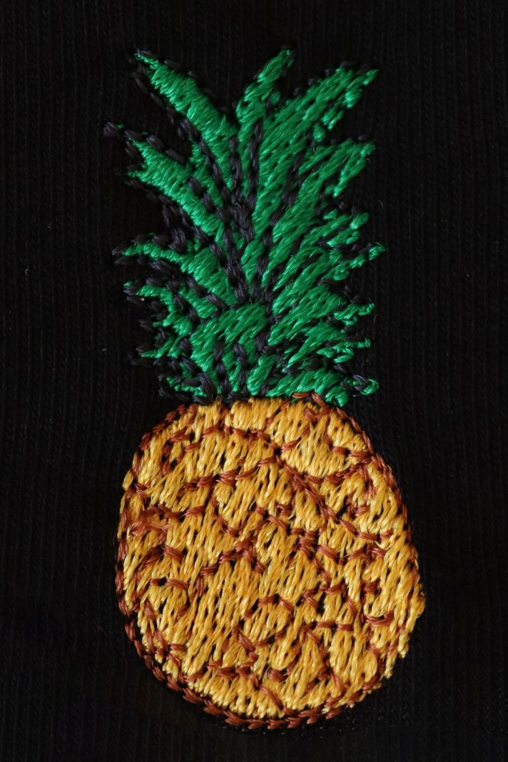 Ananas Desenli Nakış Siyah Hoodie