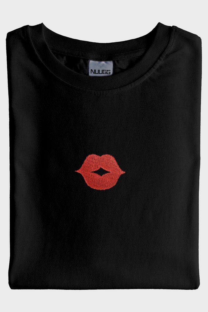 Dudak ve Bıyık Desenli Çift Kombin Siyah T-Shirt