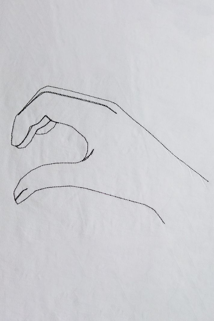 Kalp Eller Desenli Çift Kombini Tişört