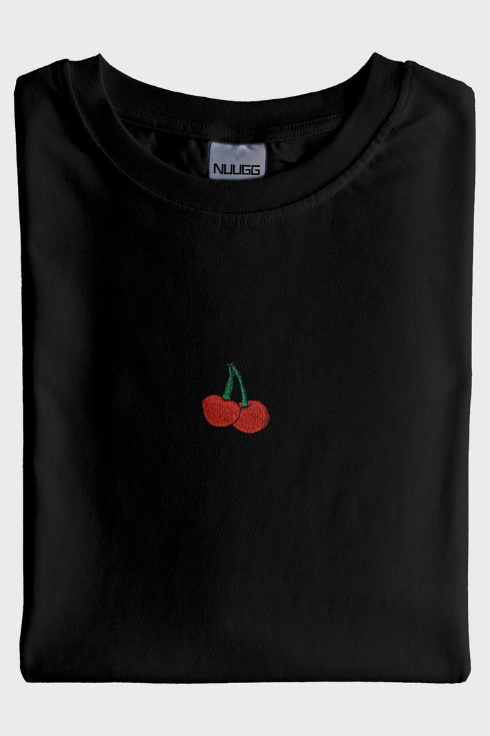 Kiraz Desenli Siyah Nakış Tişört