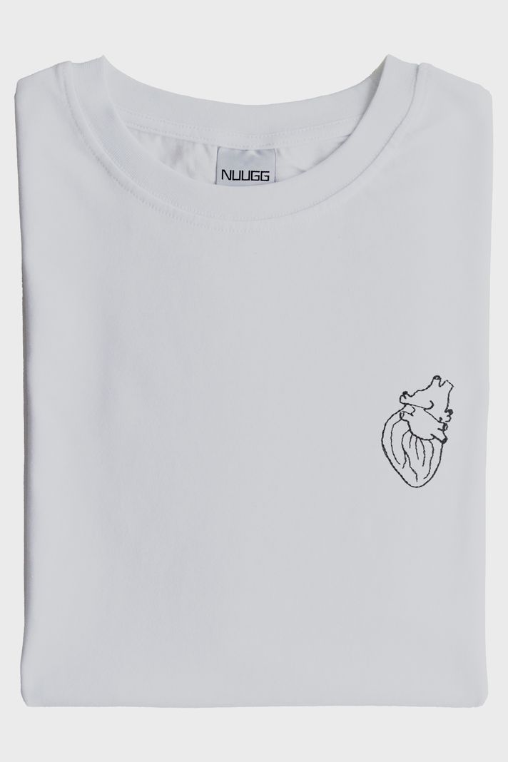 Anatomik Kalp Desenli Nakışlı Tişört