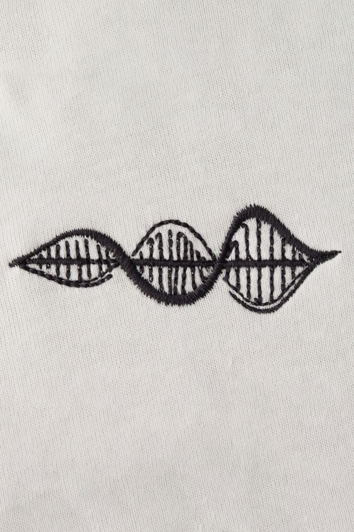 Siyah DNA Nakışlı Tişört