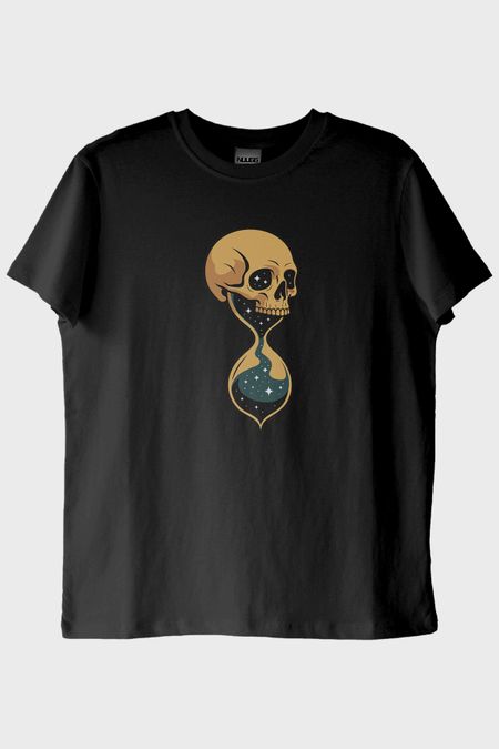 Karanlık Akış: Yıldızlı Kafatası Siyah Tişört