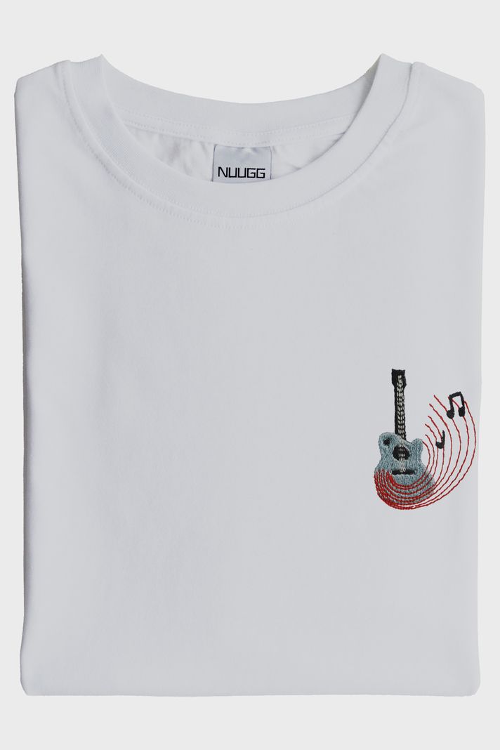 Gitar Notalı Nakış Müzik T-Shirt