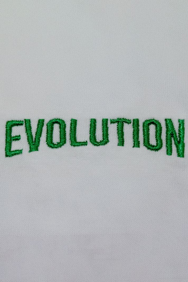 Yeşil Evolution Nakışlı Beyaz Tişört