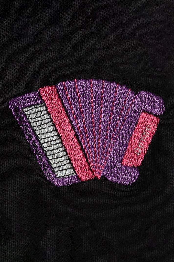 Akordeon Nakışlı Siyah Bisiklet Yaka Sweatshirt – Müzik Tutkunlarına Özel