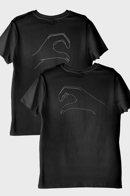 Kalp Eller Desenli Çift Kombini Siyah T-Shirt