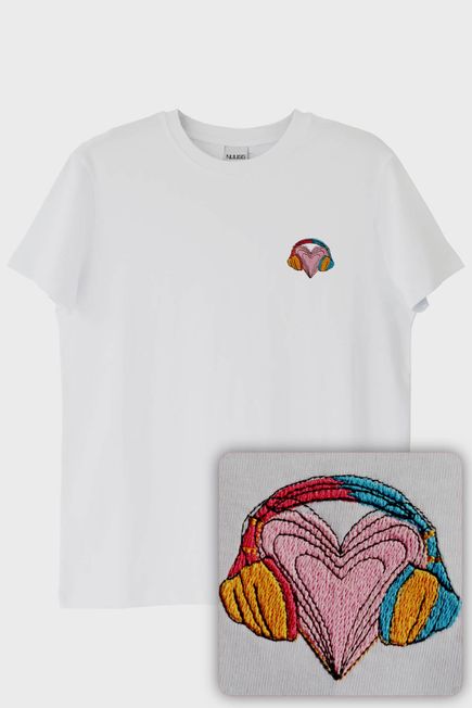 Renkli Kulaklık Kalpli Müzik T-Shirt