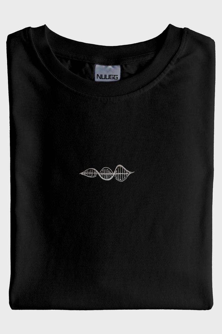 Beyaz DNA Nakışlı Siyah Tişört