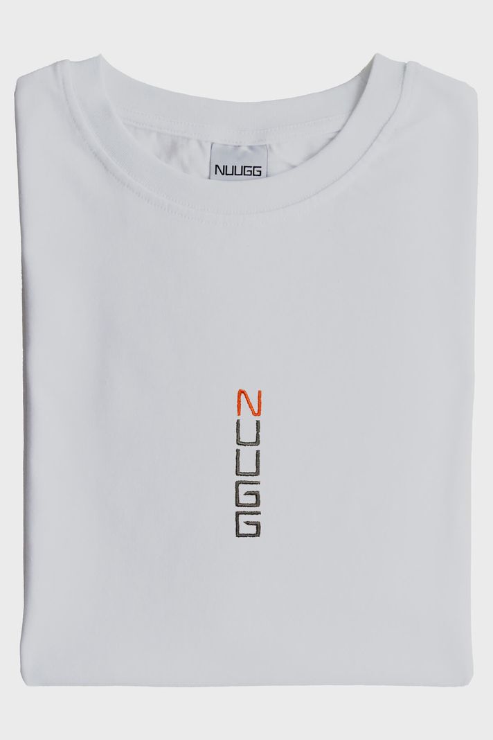 NUUGG Dikey Logo Nakışlı Tişört